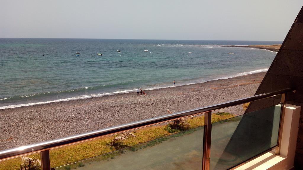 Ocean Front Apartment Tetir Eksteriør bilde